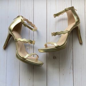 Kelly & Katie Litton Platform Sandal